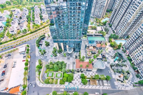 Sens House Saigon - Vinhomes Central Park Condo in Ho Chi Minh City