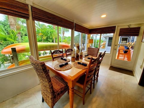 Suite 9 The Pool House Maison in Manasota Key