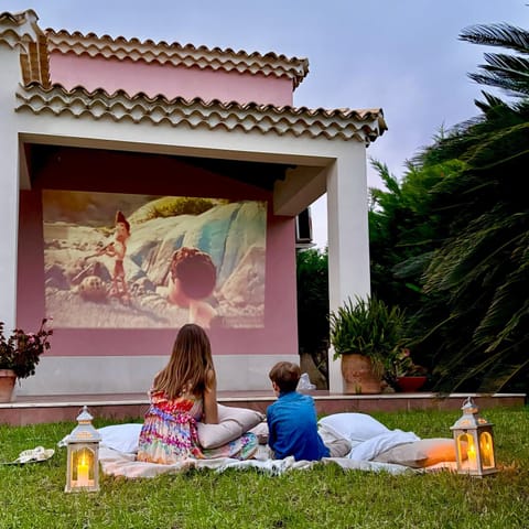 {Villa Jacuzzi Privata}sul mare di Fontane Bianche Villa in Fontane Bianche