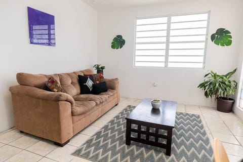 3BR spacious, dorado beach apartment, -20% monthly Condo in Dorado