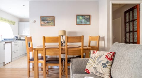 Dining area, kitchen