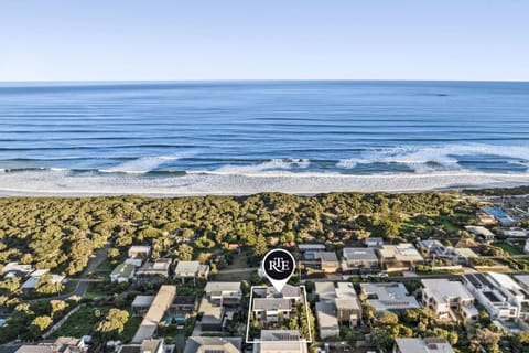 Orton Oceanview Luxury Retreat House in Ocean Grove