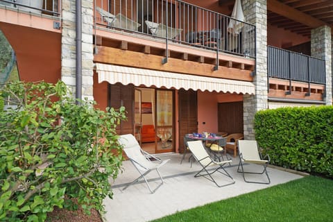 Patio, Garden, Garden view