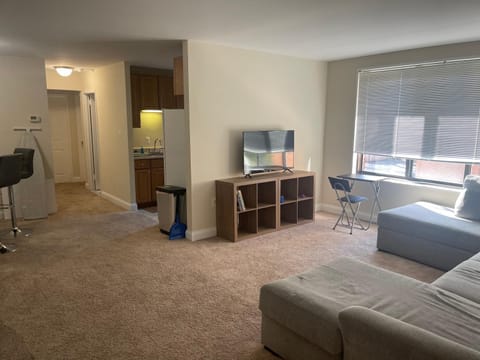 Spacious 2 bedroom in Chevy chase Eigentumswohnung in Chevy Chase