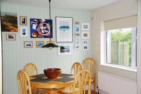 Cosy & convenient beach retreat House in Tramore