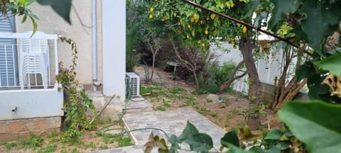 Elpida Lemon Garden House Haus in Limassol City