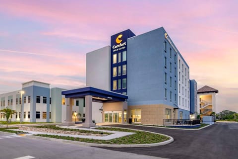 Comfort Inn & Suites New Port Richey Downtown District Hotel in New Port Richey