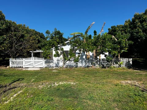 Maria's Farm House Haus in Everglades