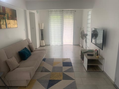 F3 dans maison individuelle avec jardin arboré Condo in Martinique