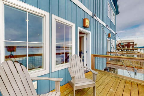 Penn Cove Strand #F Apartment hotel in Coupeville