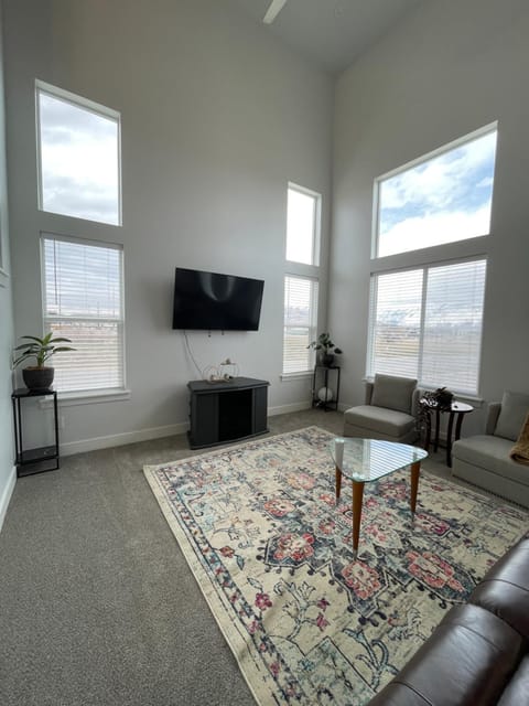 Brand New 3-beds Stylish Entire House at Lehi House in Lehi