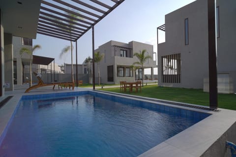 Property building, Pool view, Swimming pool