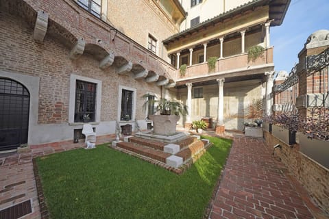 Foresteria Palazzo Guazzoni Zaccaria Bed and Breakfast in Cremona