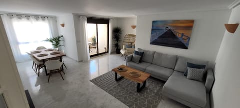 Luxury apartment in the heart of Moraira & 200mtrs from the sea Condo in Moraira