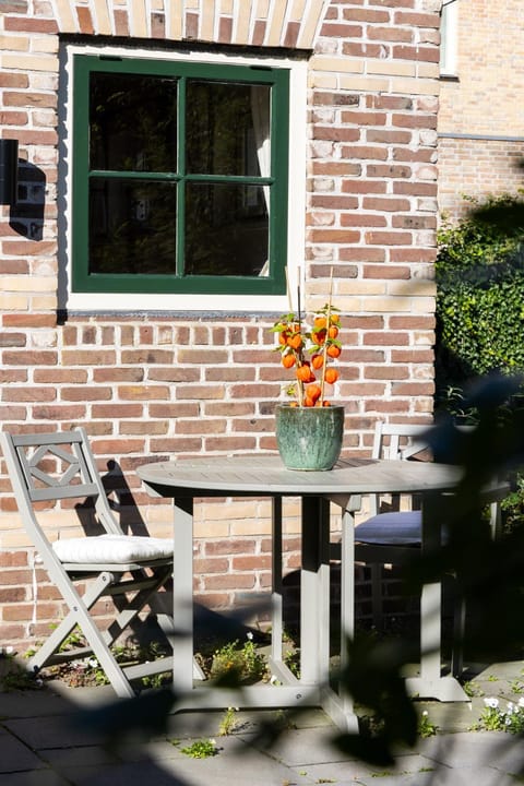 Garden, Balcony/Terrace