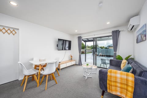 Newly Built Two Bedroom with Double Garage Villa in Christchurch
