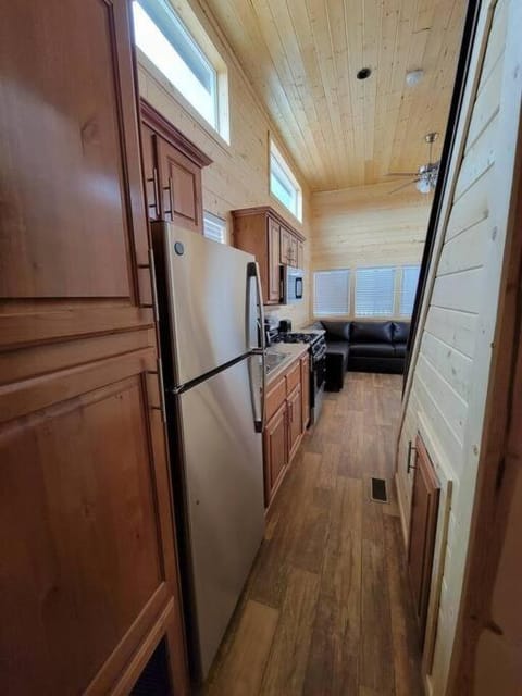 036 Tiny Home nr Grand Canyon South Rim Sleeps 8 Chalet in Grand Canyon National Park