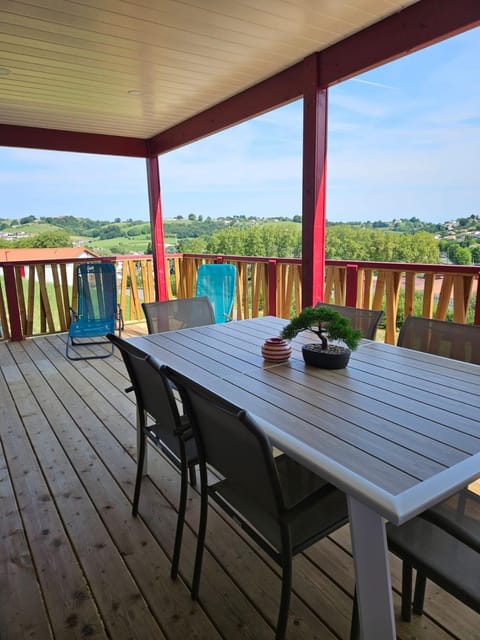 Patio, Day, Natural landscape, View (from property/room), Balcony/Terrace, Dining area