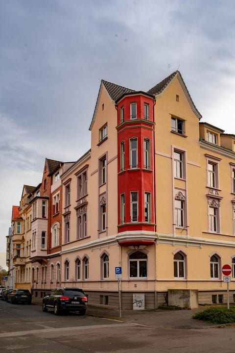 Property building, Street view