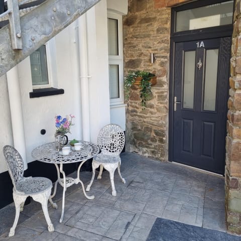 Lynton old town, Central ground floor 1 bed apart. Apartment in Saint Vincent