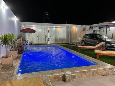 Casa de playa con piscina en estreno Apartamento in Department of Arequipa