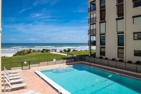 Sand Dollar I-208 House in Crescent Beach