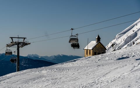 Day, Natural landscape, Winter, Mountain view