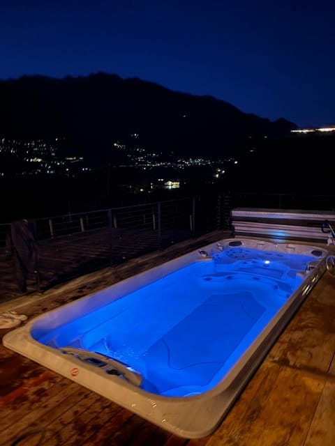 Night, Hot Tub, Mountain view, Pool view, Swimming pool