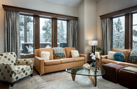 Shock Hill Chalet Townhome - Stroll To Gondola House in Breckenridge