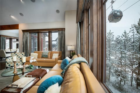 Shock Hill Chalet Townhome - Stroll To Gondola House in Breckenridge