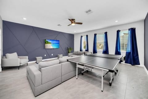 Table tennis, Living room