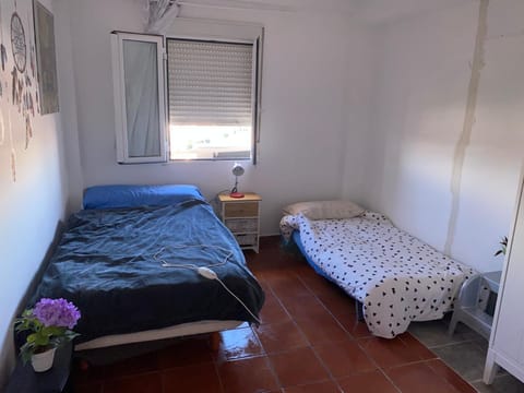 Habitación luminosa en piso compartido Wohnung in Mairena del Aljarafe