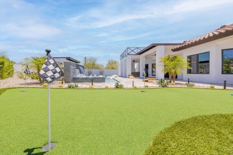 HÓZHÓ Residence on Mountain View House in Scottsdale