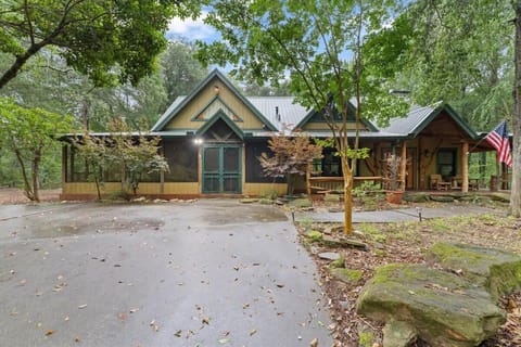 Private Cabin at Lake Hartwell House in Lake Hartwell