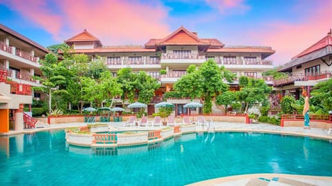 Property building, Swimming pool