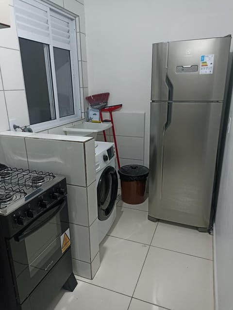 Kitchen or kitchenette, stove, dryer