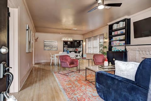 Boho Glam Bungalow mins away Western Ave Districts House in Oklahoma City