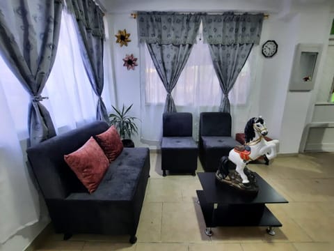 Espectacular apartamento primer piso capacidad 6 personas Apartment in Manizales