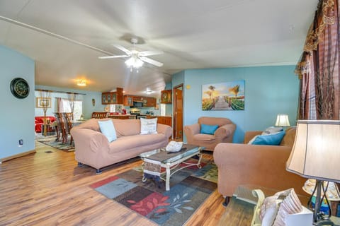 Ocean Isle Beach Vacation Rental with Community Pool House in Sunset Beach