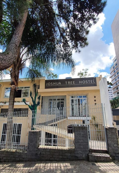 Joshua Tree Hostel - Curitiba Ostello in Curitiba