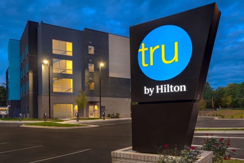 Tru By Hilton Wake Forest Raleigh North Hotel in Wake Forest