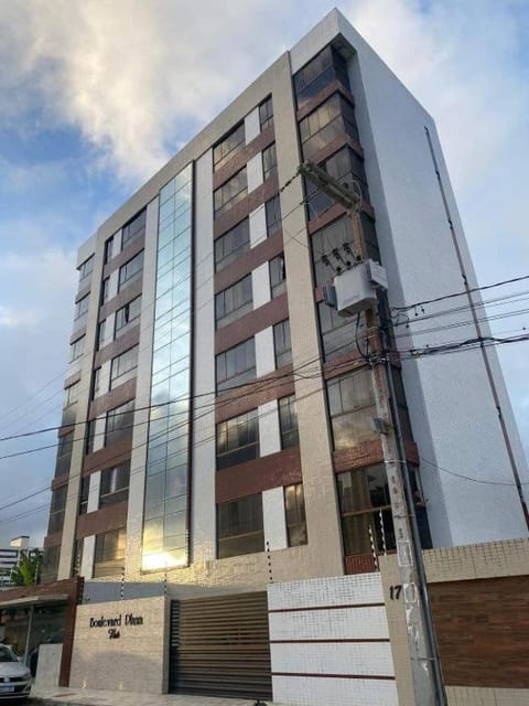 Excelente Ap Mobiliado (Ótima Localização) - Com Ar Condo in Campina Grande