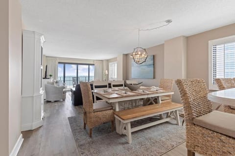 Oceanfront SPT606 Walk to Beach Bars, Dining, Shopping & More House in Cherry Grove Beach