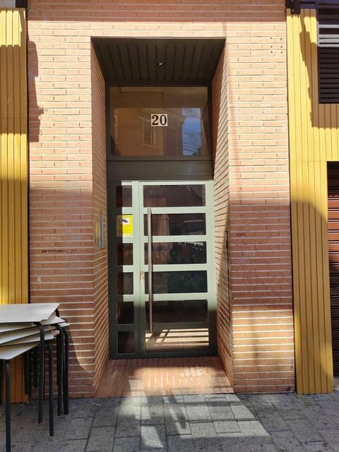 Property building, Facade/entrance