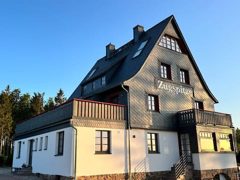 Zugspitze Apartement Morgen.Rot Apartment in Sächsische Schweiz-Osterzgebirge