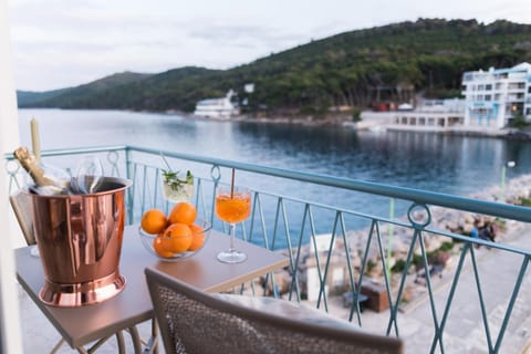 Natural landscape, View (from property/room), Balcony/Terrace, Sea view