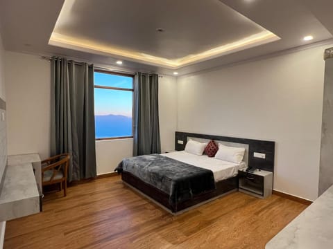 Fantastic Three Bedroom Apartment Condo in Shimla