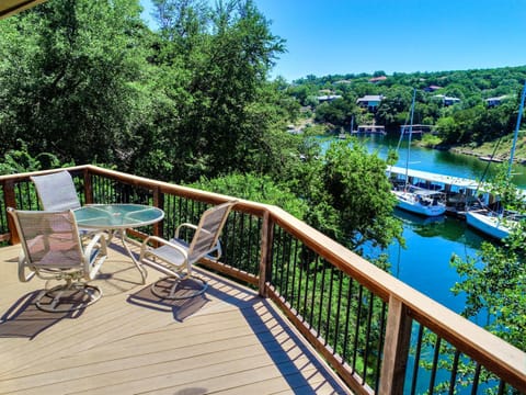 Lake Travis Bungalow Casita Golden Rod #2 House in Point Venture