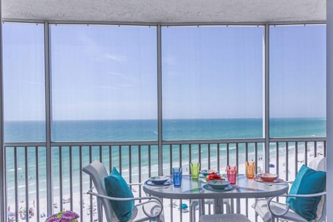 Crystal Sands Beach Elegance House in Siesta Beach