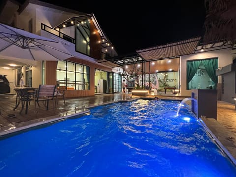 Property building, Patio, Swimming pool